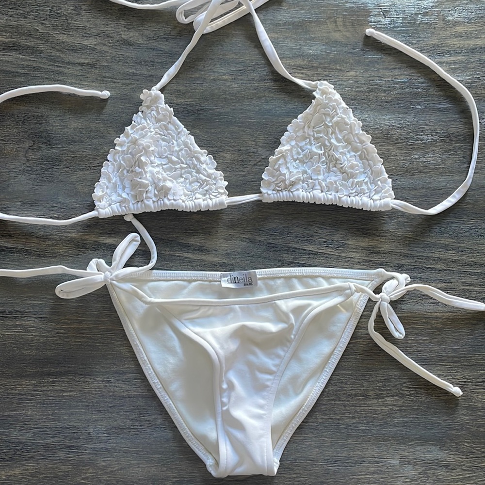 Dineila bikini